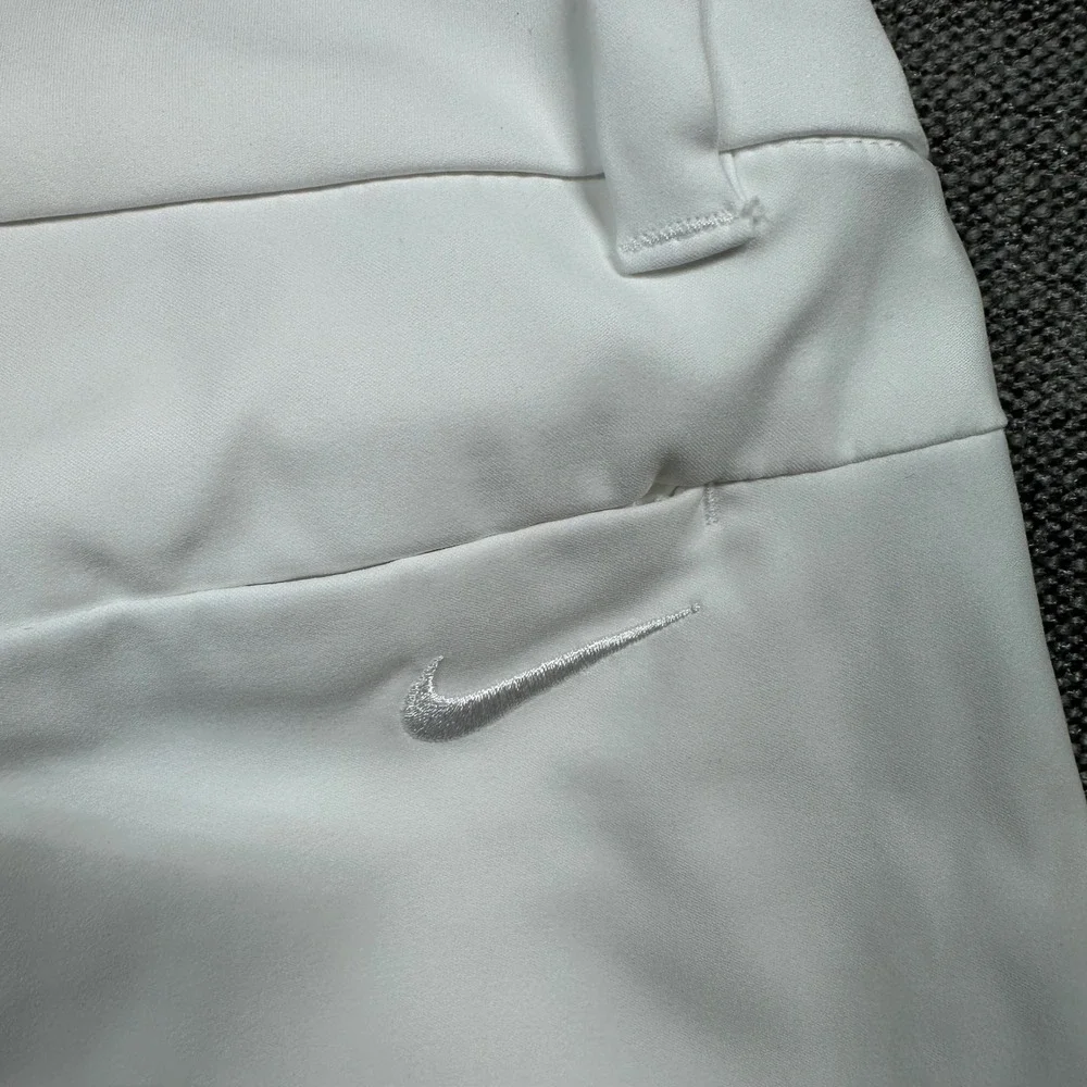 Nike Dri-FIT Golf Shorts Women 4 White Performance Athletic Activewear